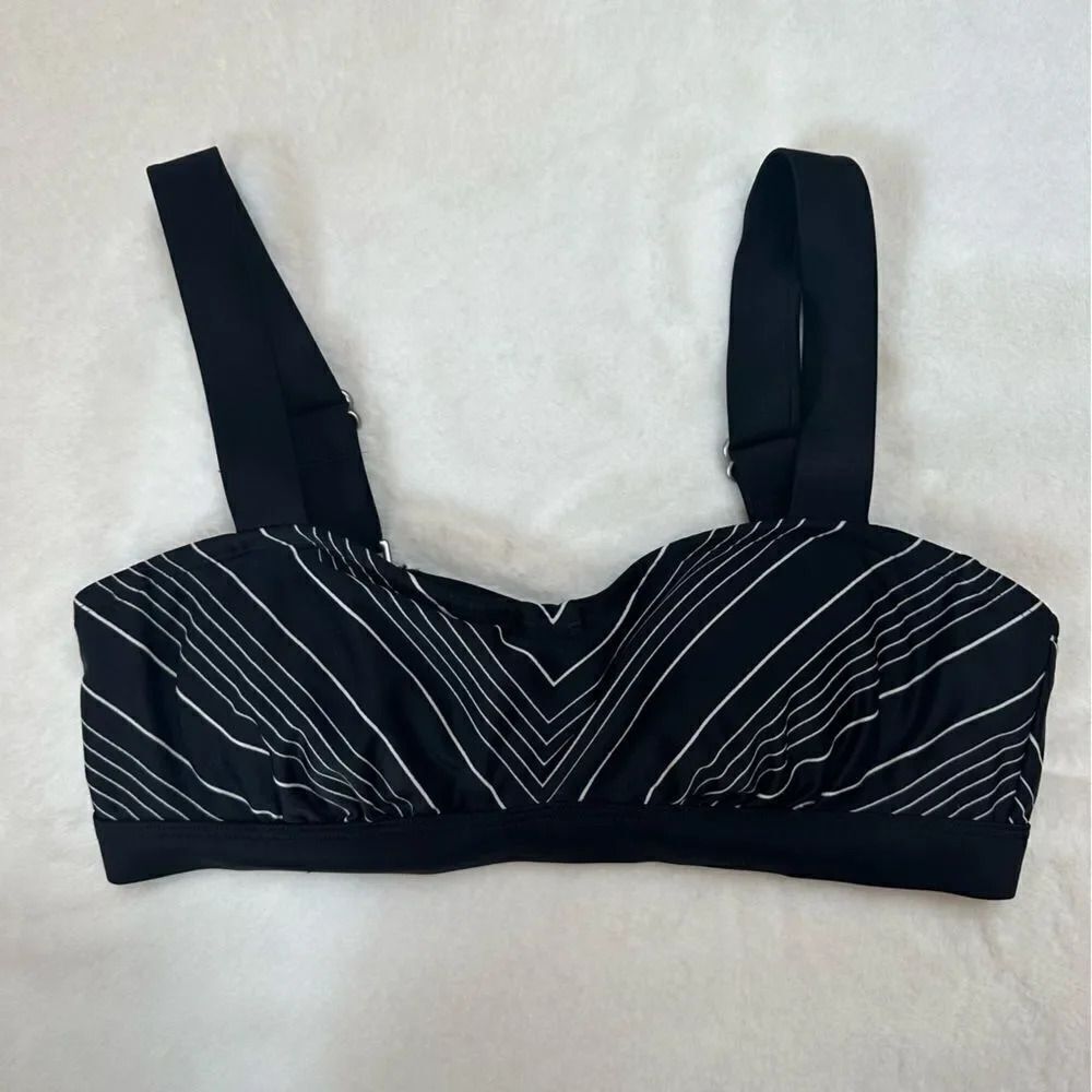Athleta Bikini Top Women's Size 32 B/C - Picture 2 of 7